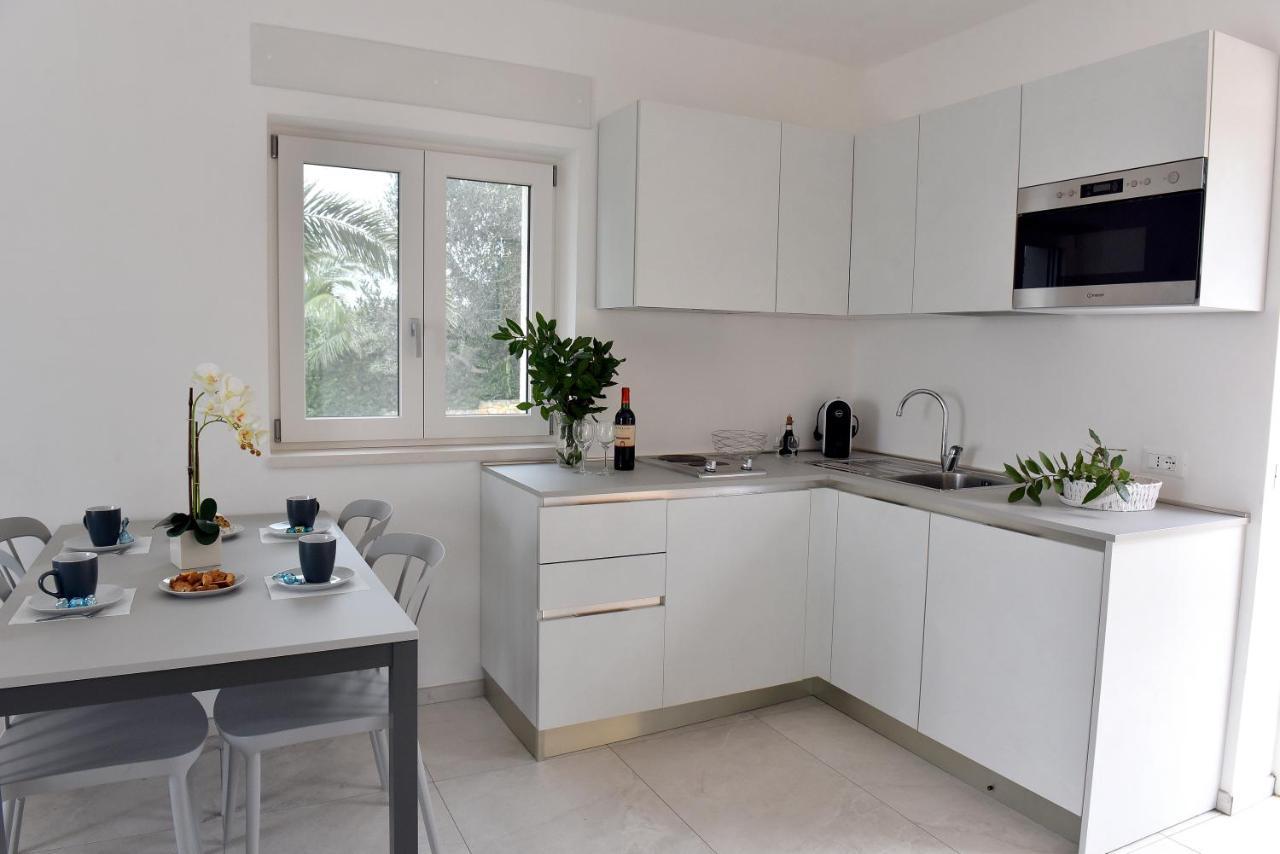 Margherita Apartment - Villaggio Di Mary Locorotondo Buitenkant foto